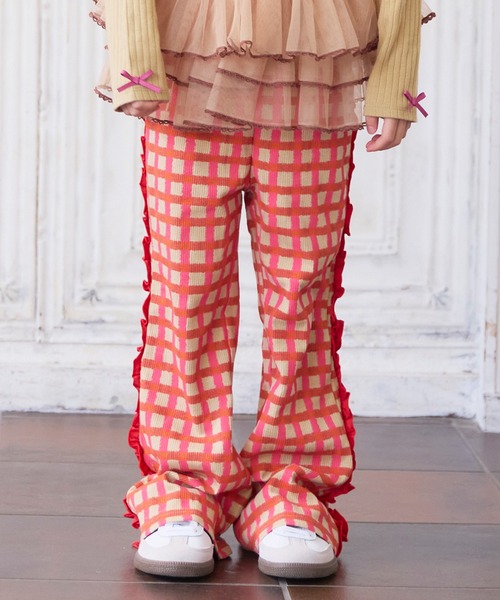 MARKEY'S(マーキーズ)の「サイドフリルフレアーパンツ(その他パンツ・キッズ・ピンク系その他/レッド系その他/ブルー系その他・150/110/90/80/140/130/100/120)」の4枚目の写真