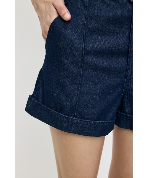 MOUSSY（マウジー）の「BELTED DENIM ショーツ（デニムパンツ・レディース・ワンウォッシュ・0/1/2）」の14枚目の写真