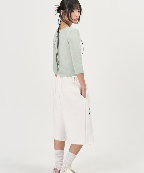 PEPLEE(ペプリー)の「Cut Off Bermuda Sweat Pants (White)(その他パンツ・レディース・その他・SMALL/MEDIUM/LARGE)」の1枚目の写真