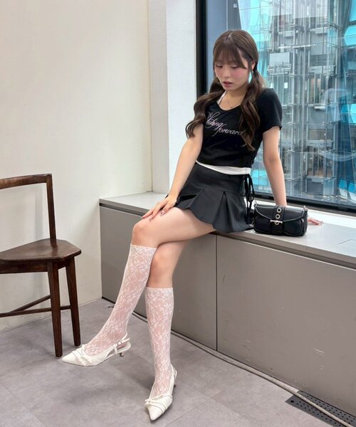 continuer de NICE CLAUP（コンティニューデナイスクラップ）の「リボンホルター付テレコロゴトップス（Tシャツ/カットソー・レディース・ホワイト系その他/ブラック/ピンク/ブラック系その他/オフホワイト・FREE）」の11枚目の写真