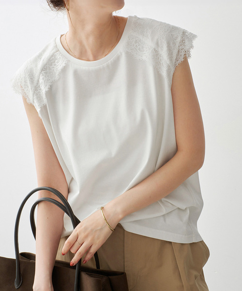 Spick & Span(スピックアンドスパン)の「レースコンビフレンチスリーブTシャツ(Tシャツ/カットソー・レディース・ホワイト/チャコールグレー・FREE)」の1枚目の写真