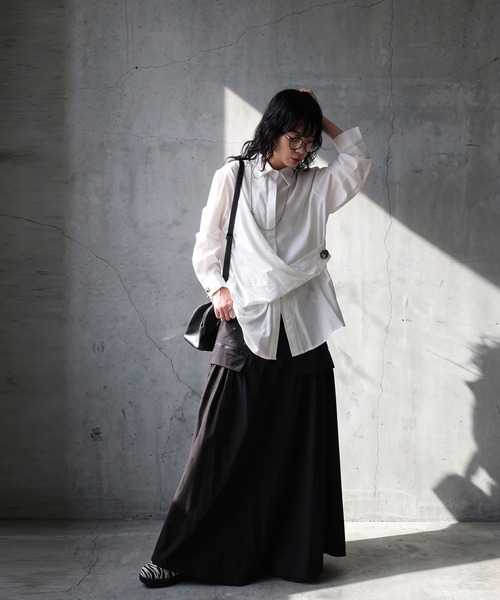 antiqua(アンティカ)の「アシンメトリー シャツ(シャツ/ブラウス・レディース・ホワイト・ONESIZE)」の2枚目の写真