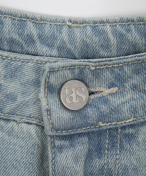 ASON（アズオン）の「SUNFADE DENIM PANTS / LIGHT BLUE（デニムパンツ・レディース・その他・SMALL/MEDIUM）」の4枚目の写真
