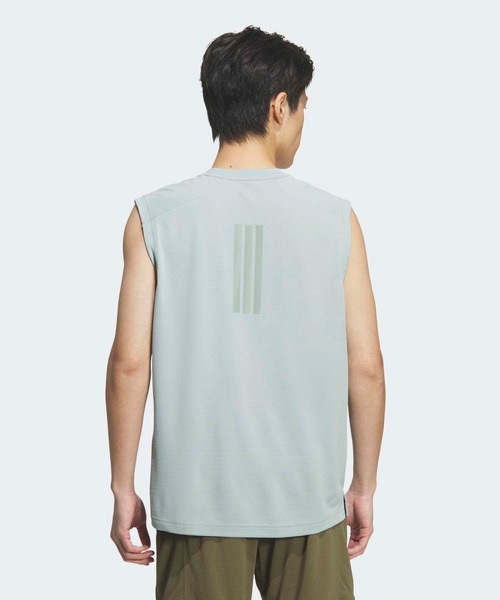 adidas(アディダス)の「テック エッセンシャルズ クール タッチ レギュラーフィット ステルス スリーバー ノースリーブ Tシャツ / アディダス adidas(タンクトップ・メンズ・グリーン・XX-LARGE/3XL/LARGE/MEDIUM/SMALL/X-LARGE/X-SMALL)」の2枚目の写真