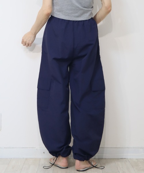 DISKEEN SURE(ディスキーンシュアー)の「トレンド感抜群【絶妙脚長見えラインデザイン】2WAY カーブパンツ バレルレッグパンツ シャカパン(その他パンツ・レディース・オフホワイト/ブラック/グレー/ネイビー・フリー)」の12枚目の写真