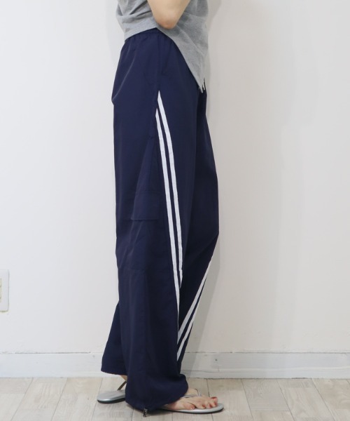 DISKEEN SURE(ディスキーンシュアー)の「トレンド感抜群【絶妙脚長見えラインデザイン】2WAY カーブパンツ バレルレッグパンツ シャカパン(その他パンツ・レディース・オフホワイト/ブラック/グレー/ネイビー・フリー)」の6枚目の写真