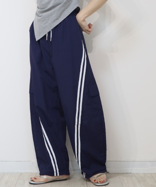 DISKEEN SURE(ディスキーンシュアー)の「トレンド感抜群【絶妙脚長見えラインデザイン】2WAY カーブパンツ バレルレッグパンツ シャカパン(その他パンツ・レディース・オフホワイト/ブラック/グレー/ネイビー・フリー)」の9枚目の写真