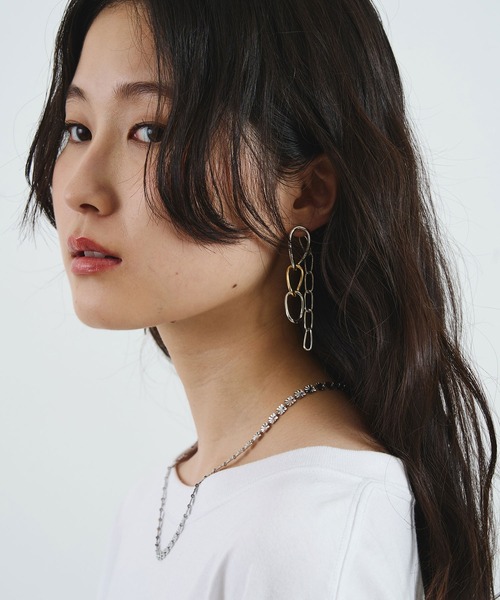 ROSE BUD(ローズバッド)の「CHAIN PIERCING(ピアス(両耳用)・レディース・シルバー・ONE SIZE)」の2枚目の写真