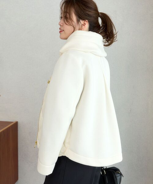 le.coeur blanc(ルクールブラン)の「カットボンディング×スムースタフタショートブルゾン(ブルゾン・レディース・ブラック/ブラウン/オフホワイト/グレイッシュベージュ・40/38)」の7枚目の写真
