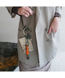 ITTI（イッチ）の「CRISTY TWO CODE SNAKE KNOT CHARM（キーケース/キーアクセサリー）」