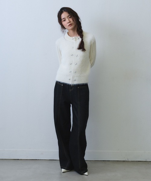 Clum（クルム）の「shaggy double button rib knit top / シャギーリブダブルボタンニットトップス（ニット/セーター・レディース・ブラック/アイボリー・FREE）」の12枚目の写真