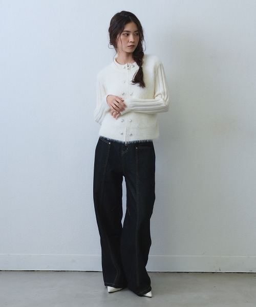 Clum（クルム）の「shaggy double button rib knit top / シャギーリブダブルボタンニットトップス（ニット/セーター・レディース・ブラック/アイボリー・FREE）」の13枚目の写真