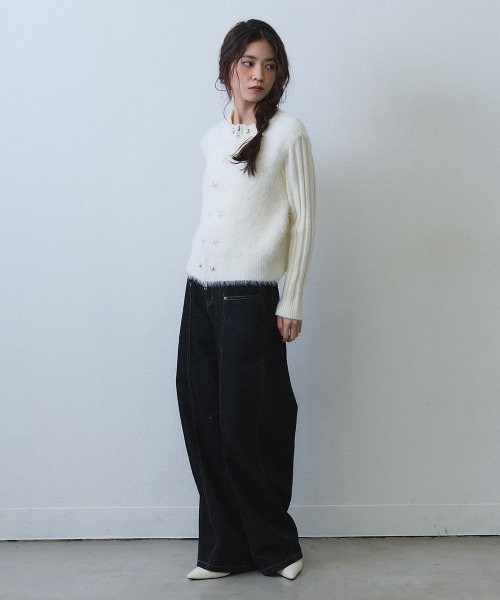 Clum（クルム）の「shaggy double button rib knit top / シャギーリブダブルボタンニットトップス（ニット/セーター・レディース・ブラック/アイボリー・FREE）」の15枚目の写真
