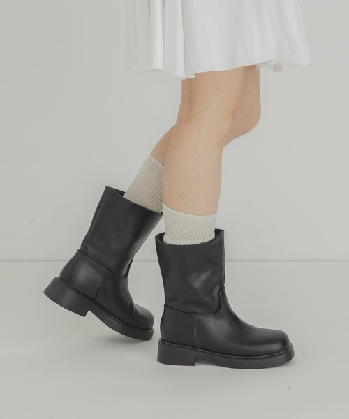 KBF(ケイビーエフ)の「ワイドミドルブーツ(ブーツ・レディース・ブラック/ダークブラウン・SMALL/LARGE/MEDIUM)」の1枚目の写真