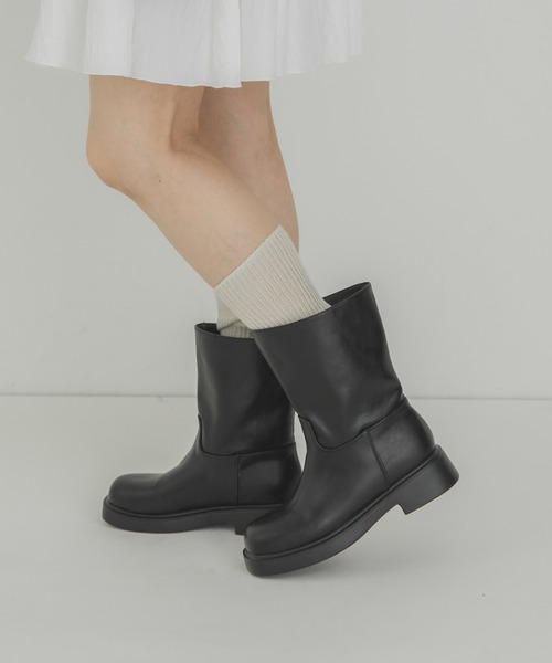 KBF(ケイビーエフ)の「ワイドミドルブーツ(ブーツ・レディース・ブラック/ダークブラウン・SMALL/LARGE/MEDIUM)」の5枚目の写真