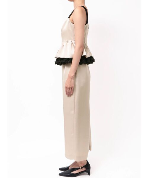 LAGUNAMOON(ラグナムーン)の「LADYフォルムペプラムセットアップ(ワンピース・レディース・ベージュ/ブラック・MEDIUM/SMALL)」の16枚目の写真