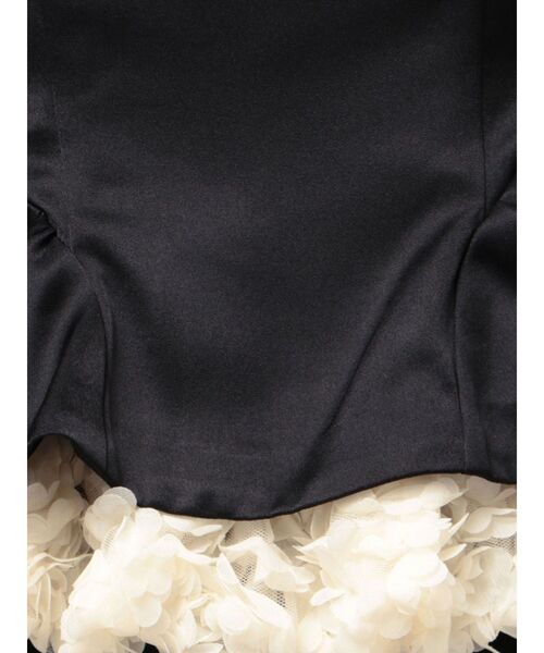 LAGUNAMOON(ラグナムーン)の「LADYフォルムペプラムセットアップ(ワンピース・レディース・ベージュ/ブラック・MEDIUM/SMALL)」の7枚目の写真