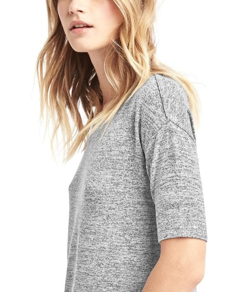 GAP（ギャップ）の「Gap ソフトスパンニットTシャツ（Tシャツ/カットソー・レディース・グリーン/ベージュ/ブラック/グレー/ブルー・L/XS/M/S/XXS）」の9枚目の写真