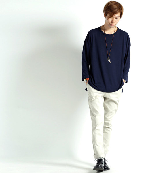 MONO-MART（モノマート）の「オーバーサイズドロップショルダー サイドスリット ヘムラインカットソー/TRストレッチ（Tシャツ/カットソー・メンズ・ライトグレー/ダークネイビー/オフホワイト/ブラック/チャコール/ベージュ/ボルドー/インディゴブルー・FREE）」の19枚目の写真