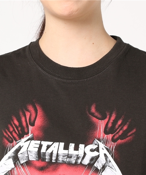 METALLICA(メタリカ)の「【男女兼用ユニッセクス商品】メタリカ 十字架柄T (Tシャツ/カットソー・レディース・ブラック・MEDIUM/LARGE)」の6枚目の写真