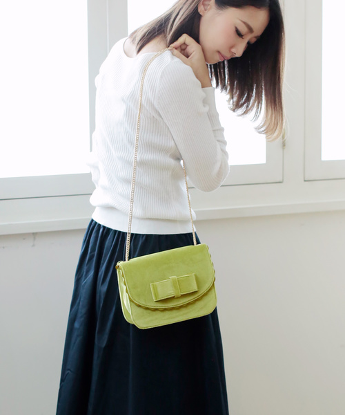 セール カシュカシュ Cachecache リボン付きスカラップベロアショルダーバッグ ショルダーバッグ Cache Cache カシュ カシュ のファッション通販 Zozotown