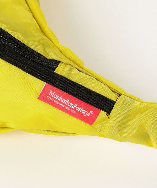B:MING by BEAMS（ビーミングバイビームス）の「Manhattan Portage / 1100 CORDULA(R) Lite Collection（ボディバッグ/ウエストポーチ・メンズ・ブラック/パープル/イエロー/サックスブルー/グレー・ONE SIZE）」の21枚目の写真