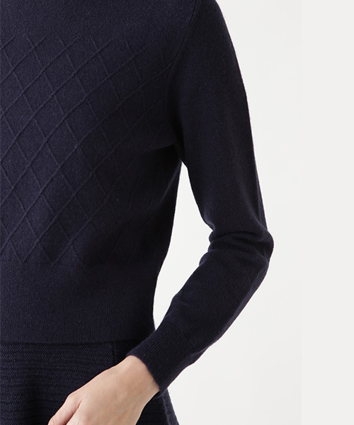 JILL STUART(ジルスチュアート)の「◆ポーラ セットアップニットワンピース(ニット/セーター・レディース・ベージュ/ネイビー・2/0)」の7枚目の写真