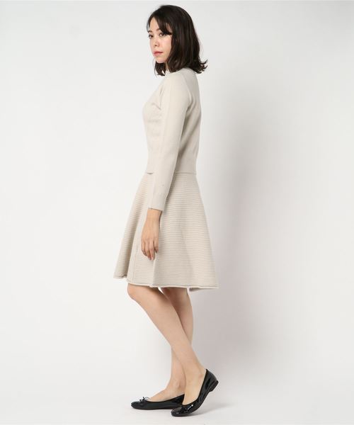 JILL STUART(ジルスチュアート)の「◆ポーラ セットアップニットワンピース(ニット/セーター・レディース・ベージュ/ネイビー・2/0)」の4枚目の写真