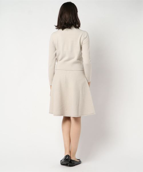 JILL STUART(ジルスチュアート)の「◆ポーラ セットアップニットワンピース(ニット/セーター・レディース・ベージュ/ネイビー・2/0)」の3枚目の写真