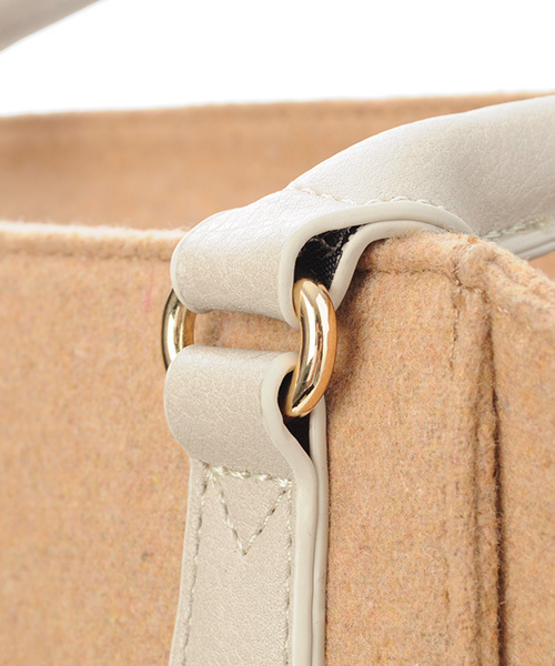 Luz Llena（ラズレナ）の「異素材仕立て・スクエアトートバッグ（トートバッグ・レディース・ベージュ・ﾌﾘ-）」の10枚目の写真