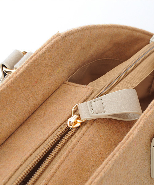 Luz Llena（ラズレナ）の「異素材仕立て・スクエアトートバッグ（トートバッグ・レディース・ベージュ・ﾌﾘ-）」の11枚目の写真