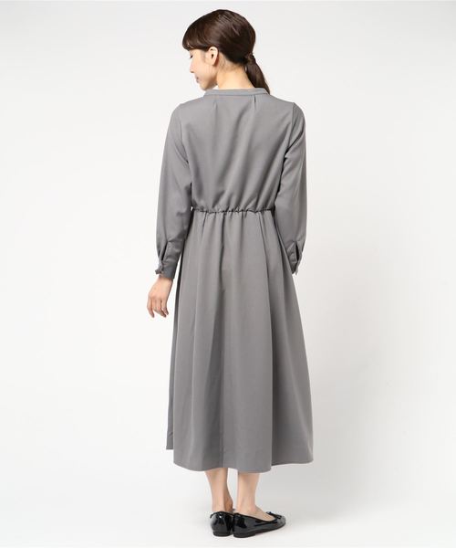 Doux archives（ドゥアルシーヴ）の「ツイル長袖ワンピース（ワンピース・レディース・ベージュ/グレー/グリーン・FREE）」の4枚目の写真