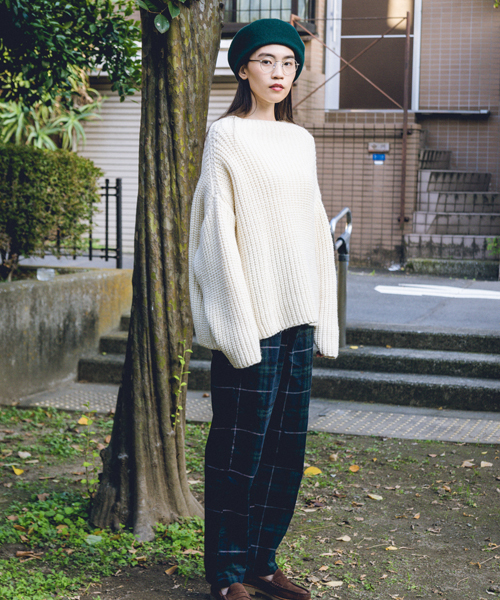 Kerrywoollenmills（ケリーウーレンミルズ）の「2018【Kerry Woollen Mills / ケリーウーレンミルズ】HC Bottle Neck（ニット/セーター・レディース・スミクロ/グレー/ブラウン/ナチュラル/キャメル・34）」の8枚目の写真