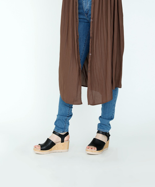 Clarks（クラークス）の「Cammy Glory / キャミーグローリー (オリーブレザー)（サンダル・レディース・グリーン・4/6/5/5.5/4.5/3.5/3）」の5枚目の写真