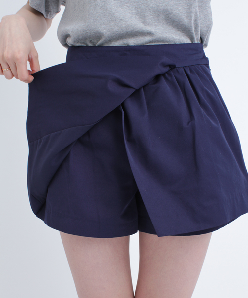 SILAS（サイラス）の「ALICE SHORT PANT（その他パンツ・レディース・ネイビー/オリーブ・SMALL/MEDIUM）」の5枚目の写真