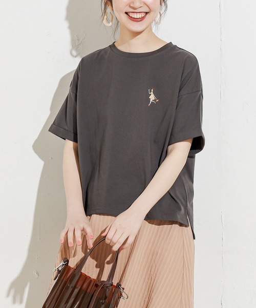 natural couture（ナチュラルクチュール）の「女の子の1日刺繍Tシャツ（Tシャツ/カットソー・レディース・オフホワイト/ミント/ナチュラル/スミクロ・FREE）」の3枚目の写真