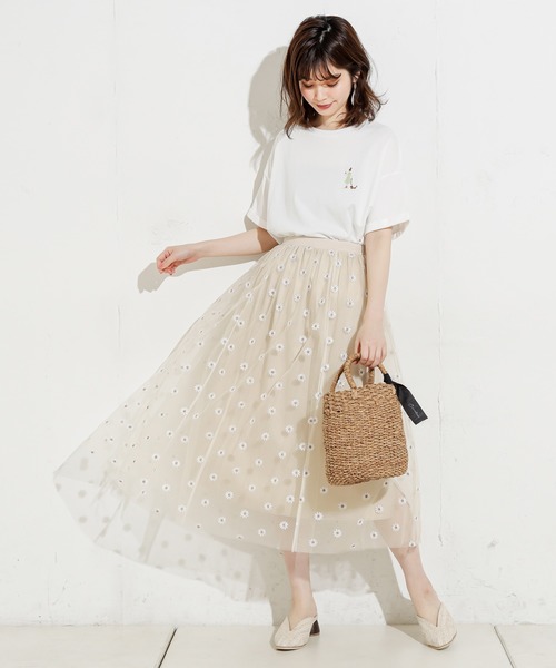 natural couture（ナチュラルクチュール）の「女の子の1日刺繍Tシャツ（Tシャツ/カットソー・レディース・オフホワイト/ミント/ナチュラル/スミクロ・FREE）」の5枚目の写真