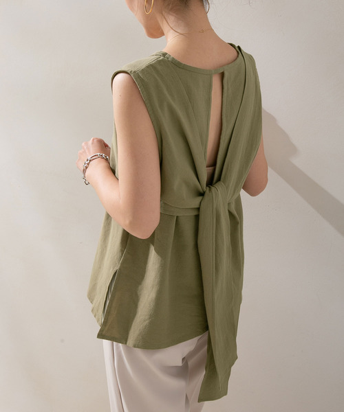 rectangle（レクタングル）の「バックリボンノースリトップス（その他トップス・レディース・ブラック/ベージュ/カーキ・FREE）」の3枚目の写真