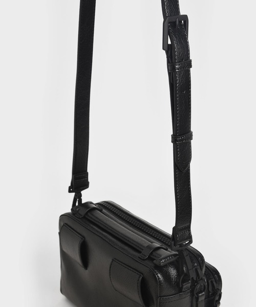CHARLES & KEITH（チャールズ & キース）の「ダブルジップバッグ / Double Zip Bag（ショルダーバッグ・レディース・レッド系その他/ブラック/ホワイト/ブルー系その他3・S）」の10枚目の写真