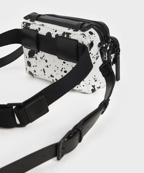 CHARLES & KEITH（チャールズ & キース）の「ダブルジップバッグ / Double Zip Bag（ショルダーバッグ・レディース・レッド系その他/ブラック/ホワイト/ブルー系その他3・S）」の6枚目の写真