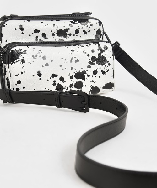 CHARLES & KEITH（チャールズ & キース）の「ダブルジップバッグ / Double Zip Bag（ショルダーバッグ・レディース・レッド系その他/ブラック/ホワイト/ブルー系その他3・S）」の7枚目の写真