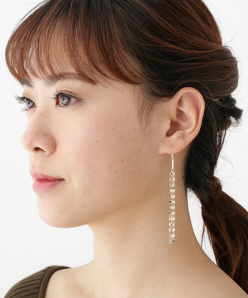 COCOSHNIK(ココシュニック)の「K10フラワークロスタッセル フックピアス(ピアス(両耳用)・レディース・ホワイト系その他7・00)」の6枚目の写真