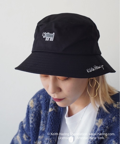 Keith Haring(キース・ヘリング)の「【Keith Haring/キースヘリング】アートロゴ バケットハット(ハット・メンズ・ホワイト/ブラック/ベージュ/ベージュ系その他/ホワイト系その他/ブラック系その他/ホワイト系その他2/ブラック系その他2/ベージュ系その他2/ブラック系その他3/ベージュ系その他3/ブラック系その他4/ホワイト系その他3/ホワイト系その他4/ベージュ系その他4/ブラック系その他5/ホワイト系その他5/ブラック系その他6/ベージュ系その他5・FREE)」の11枚目の写真