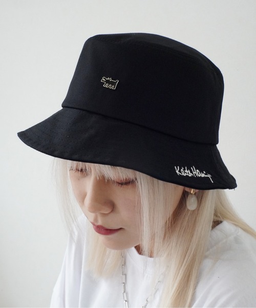 Keith Haring(キース・ヘリング)の「【Keith Haring/キースヘリング】アートロゴ バケットハット(ハット・メンズ・ホワイト/ブラック/ベージュ/ベージュ系その他/ホワイト系その他/ブラック系その他/ホワイト系その他2/ブラック系その他2/ベージュ系その他2/ブラック系その他3/ベージュ系その他3/ブラック系その他4/ホワイト系その他3/ホワイト系その他4/ベージュ系その他4/ブラック系その他5/ホワイト系その他5/ブラック系その他6/ベージュ系その他5・FREE)」の12枚目の写真