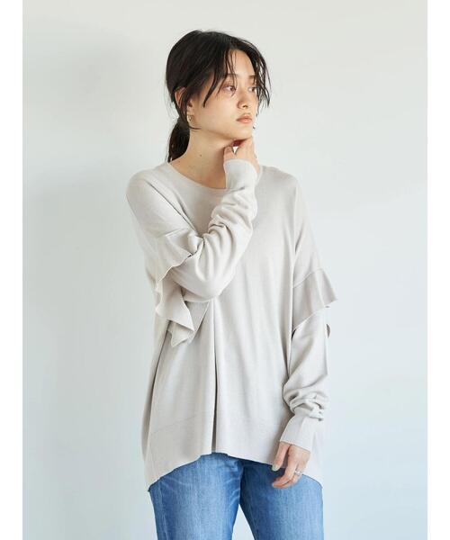 AMERICAN HOLIC（アメリカンホリック）の「ショルダーフリルニットプルオーバー ＊（ニット/セーター・レディース・ブラック/ブルー/ライトベージュ・FREE）」の11枚目の写真