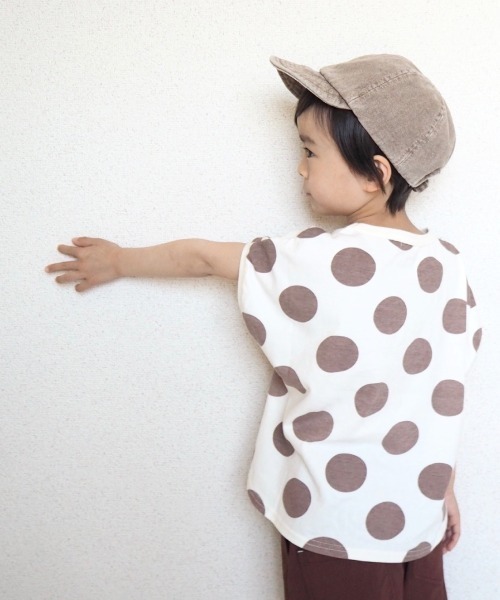MAKE YOUR DAY（メイクユアデイ）の「ドットラウンドTシャツ■80～140cm（Tシャツ/カットソー・キッズ・ブラウン/ブルー/ピンク/イエロー・130/140/90/80/100/120/110）」の10枚目の写真