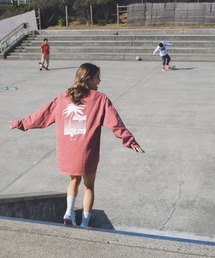 SURF CLUB L/S/ロキシーバックプリント長袖ロンT