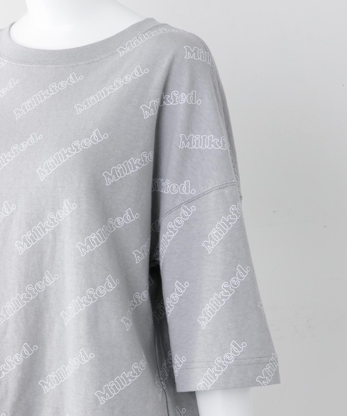 MILKFED.(ミルクフェド)の「ALLOVER LOGO TOP(Tシャツ/カットソー・レディース・ホワイト/ライトグレー/ブラック/ベージュ/レッド・ONE SIZE)」の15枚目の写真