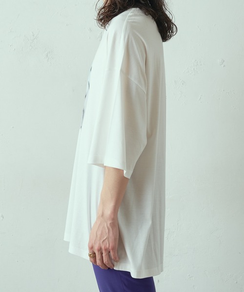 Lui's（ルイス）の「フェイスハンド スーパービッグシルエットTシャツ（Tシャツ/カットソー・メンズ・ホワイト/ブラック/グレー・FREE）」の12枚目の写真