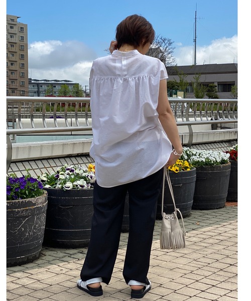 RIVE DROITE（リヴドロワ）の「大人に嬉しい二の腕カバー　オーバーフレンチブラウス（シャツ/ブラウス・レディース・オフホワイト/ブラック/サックスブルー・FREE）」の18枚目の写真